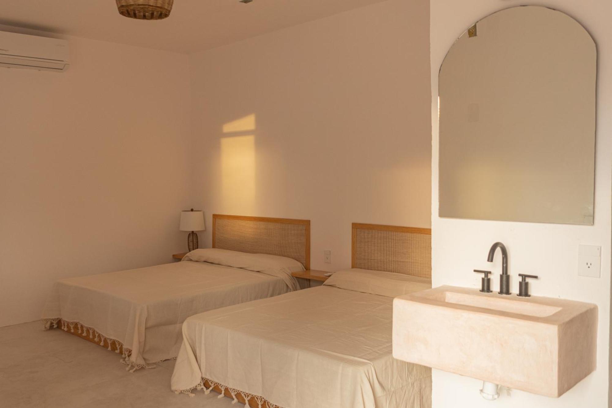 La Punta Rooms Brisas de Zicatela Εξωτερικό φωτογραφία